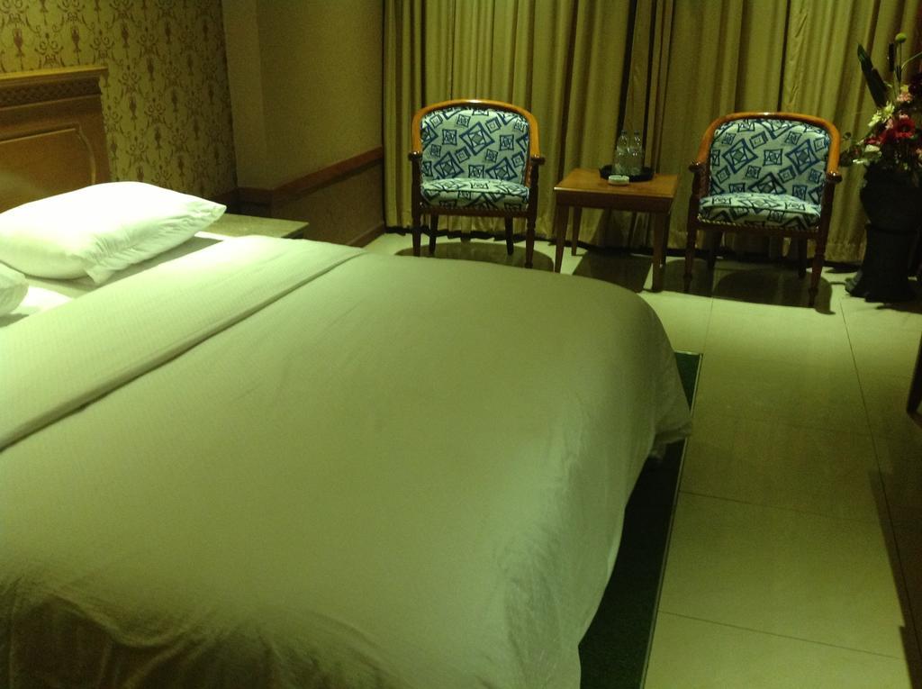 Banjarmasin Internasional Hotel Room photo